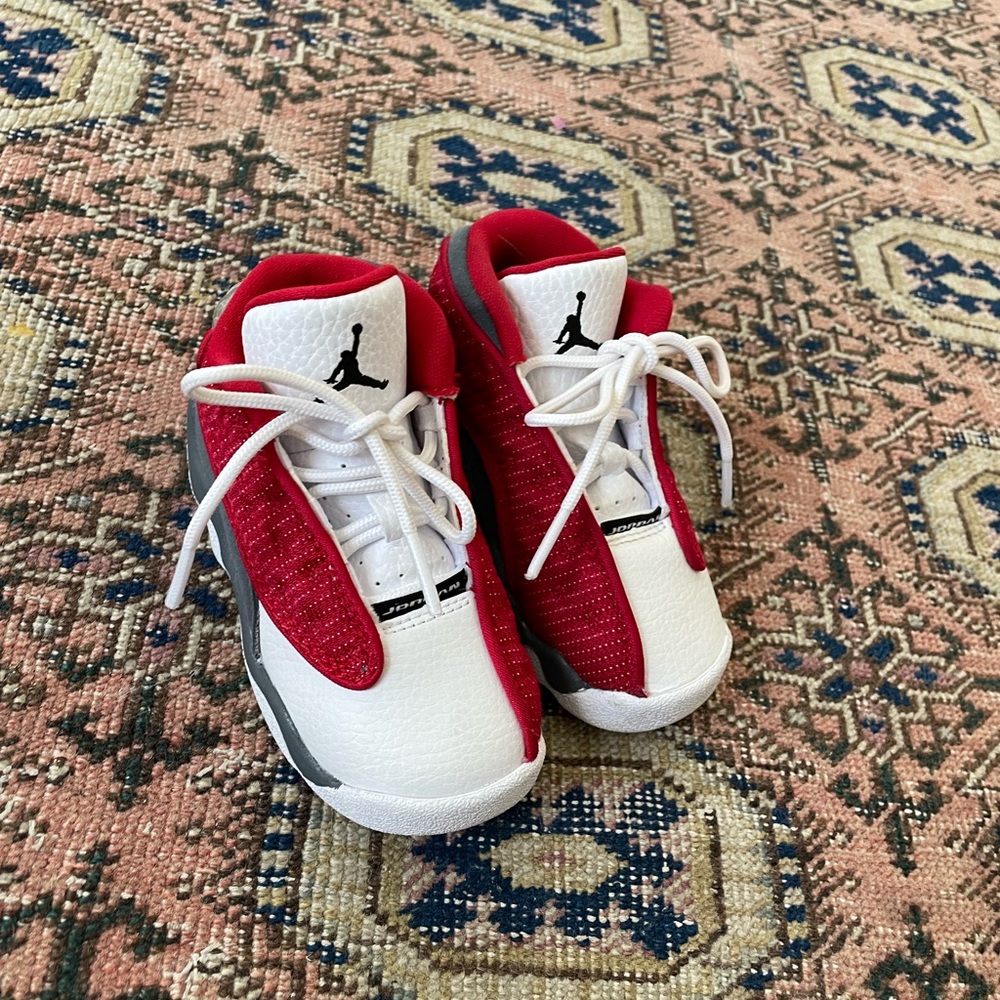 Baby/Kids Air Jordans, adorable. Worn maybe twice. Size US 6C.